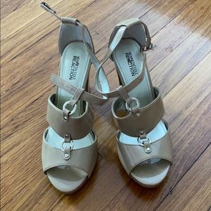 Kenneth Cole reaction high block heel nude sz 8.5